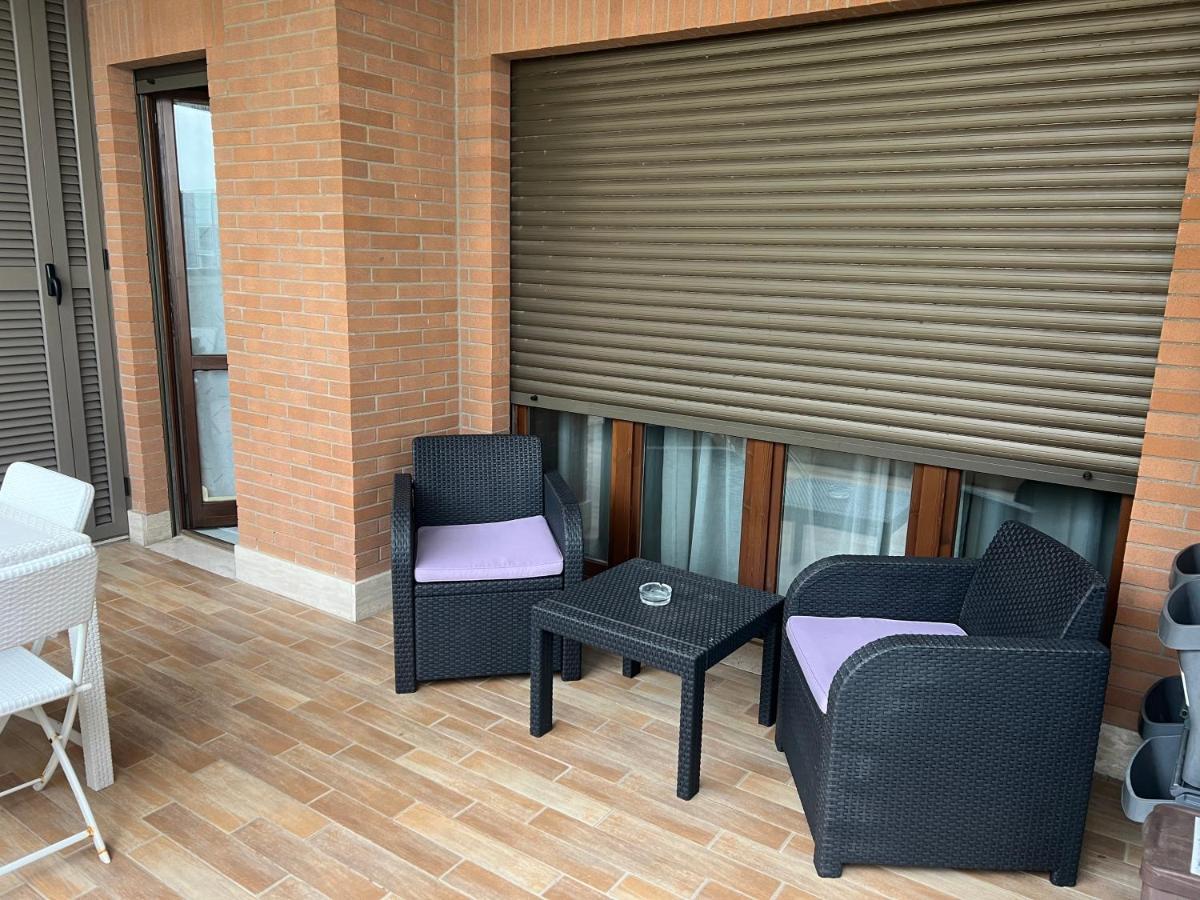 דירות פונטה גלריה Charme & Relax - Fiera Di Roma - Fiumicino Airport מראה חיצוני תמונה