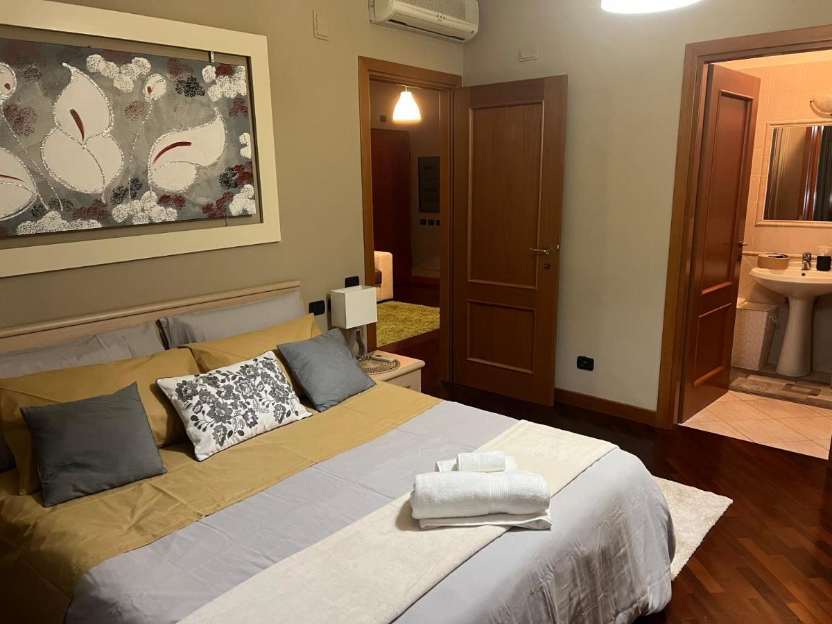 דירות פונטה גלריה Charme & Relax - Fiera Di Roma - Fiumicino Airport מראה חיצוני תמונה